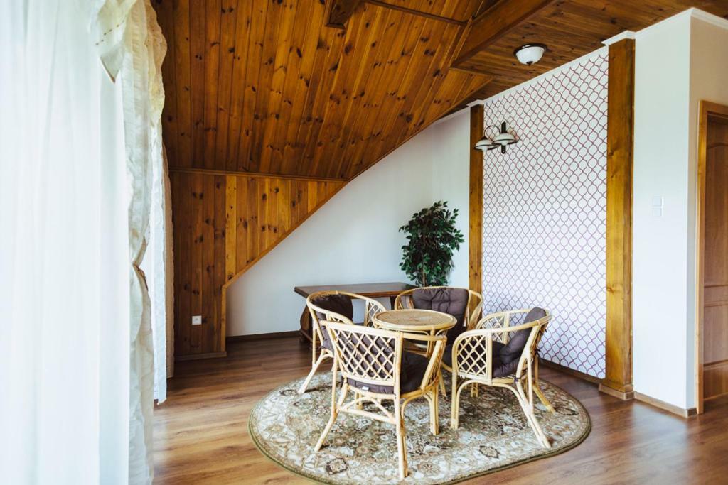 Apartamenty U Barbary 에우크 외부 사진